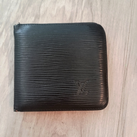 Louis Vuitton Other - Authentic Louis Vuitton Black Epi Leather Bifold Wallet - Men’s